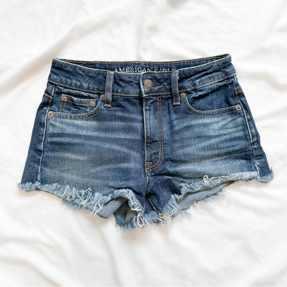 American Eagle Frayed Raw Hem Vintage Hi Rise Festival Jean Shorts Dark Wash
